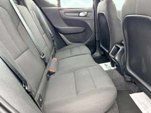 VOLVO XC40 MOMENTUM PRO - Vehicul Second-Hand — miniatura 7