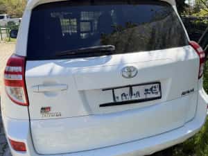 Toyota Rav 4 2.2 GR — miniatura 3