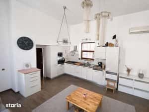 Apartament cu 3 camere ultracentral, clădire deosebită, ideal studenți — miniatura 4