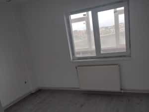 Vand apartament 3 camere — miniatura 5