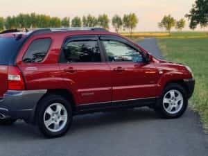 Kia Sportage 2.0 CRDi 4x4 An 2008 C.p 140 — miniatura 4