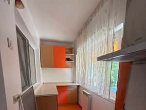 Apartament 2 camere, etaj 1/4, zonă centrală - DE INCHIRIAT! — miniatura 5