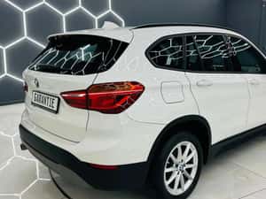 BMW X1 2018 1.5D E6 Manuală 116 HP Diesel — miniatura 4