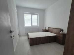 Inchiriez apartament 2 camere +parcare — miniatura 2