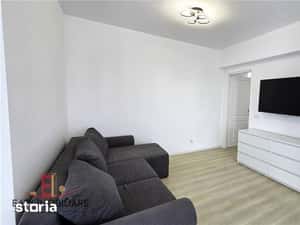 Apartament cu 2 camere, et 2, cu lift, balcon, AC, parcare, — miniatura 6