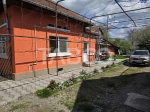 Casa individuala de vanzare 3 camere curte si gradina Beclean — miniatura 1