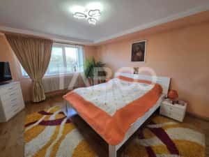 Casa individuala de vanzare 3 camere curte si gradina Beclean — miniatura 5