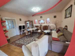 Casa individuala de vanzare 3 camere curte si gradina Beclean — miniatura 9
