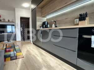Apartament 2 camere loc de parcare balcon bloc cu lift Turnisor Sibiu — miniatura 7