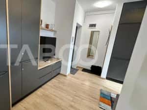 Apartament 2 camere loc de parcare balcon bloc cu lift Turnisor Sibiu — miniatura 9