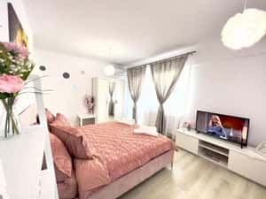 Apartament cu o camera, decomandat, etaj 8 din 11, 46mp, 430 euro — miniatura 3