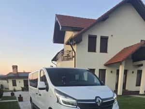 Renault Trafic 8+1 locuri, Automat, 2.0 dCi 150 CP, Clima staționara