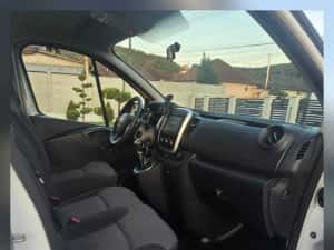 Renault Trafic 8+1 locuri, Automat, 2.0 dCi 150 CP, Clima staționara — miniatura 7