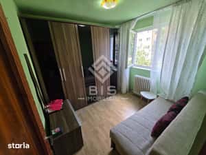VÂNZARE APARTAMENT- ZONA DECEBAL ETAJ 1 — miniatura 4