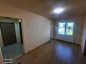 Vand apart. 2 camere Et.1 zona Piata Somes - Satu Mare — miniatura 2
