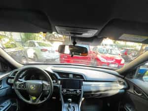 Honda Civic 2017, 1.5 benzina manual, km 77821 detalii pe autoavariat-ro — miniatura 6