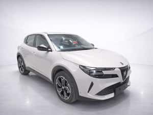 Alfa Romeo Junior SUV Second-Hand de Vânzare — miniatura 2