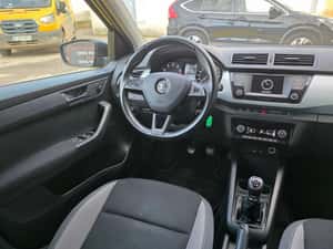 Skoda Fabia Ambition 2016 - 4990e — miniatura 4