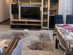 Campina - central - ap. 2 cam mobilat - 54000 Euro/Neg.