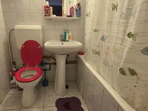 Apartament 2 camere, decomandat,53 metri patrati, Moldoveni, Straja. — miniatura 3