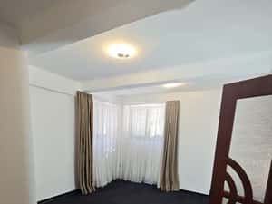 Apartament pentru sediu firma ~ strada Roma ~ Demisol — miniatura 4