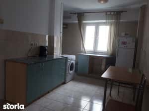 Chirie camera in apartament cu 3 camere — miniatura 4