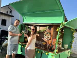 Prosecco Van/ Piaggio Ape/ Frizzante