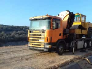 Transport Utilaje si Echipamente. Camion cu Macara de inchiriat 16t. — miniatura 3