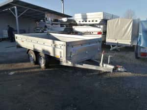 Remorci profesionale noi,universale 2 axe ,cu frana 750-3500 kg