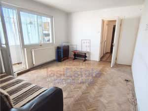 Model mare 70mp Apartament 3 camere in Podu Ros — miniatura 3