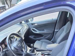 Vand OPEL Astra Sport Tourer 2018 !!!Distributie noua 0 km — miniatura 5