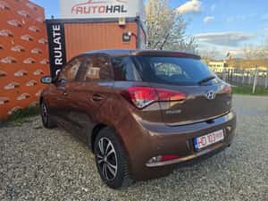 HYUNDAI I20 1.4 BENZINA AUTOMATA — miniatura 4