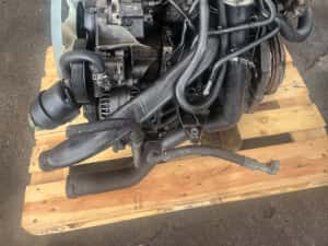 Motor 2.0/2.5 volkswagen craftar — miniatura 4