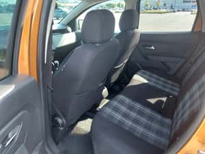 Dacia Duster Manuală 115 HP Diesel — miniatura 3