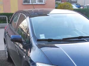 Vand Toyota Auris 2008 Diesel 1998 cmc Neavariata — miniatura 4