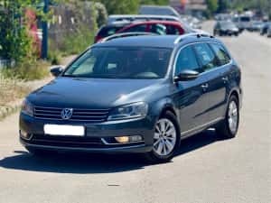 VW Passat B7 2.0TDI 140CP Navi SemiPiele — miniatura 10