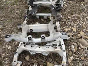 Cadru motor ( jug) bmw seriile 1  2,3,4,5,6 7 x4 x5 x6 — miniatura 1