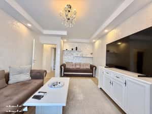 COSMOPOLIS - Apartament cu 3 camere, mobilat si utilat.