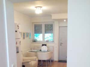 inchiriez garsoniera dubla cocheta  Ploiesti -gara de sud  350E — miniatura 1