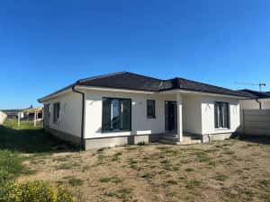 Casa noua la cheie Nojorid -Gaz -Canal -Apa - curent