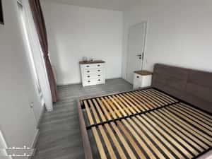 Apartament 2 camere, 58 mp, loc parcare, Semicentral — miniatura 3