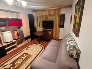 Inchiriez apartament 2 camere in zona micro 6 Pavcom Targoviste