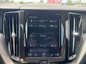 Volvo XC-60 D4 Geartronic Inscription – SUV premium, 154.000 km — miniatura 3
