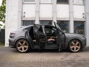 Porsche Cayenne Sport / Coupe, 470 cp, 9.500 km