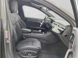 Audi A8 Hibrid, 462 cp, 30.264 km — miniatura 3