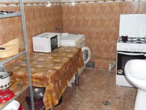 Libera,150 E,in zona Sagului-Dambovita,Mobilata Ok,de vazut,Garantia e 100 E — miniatura 3