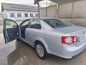 Vand Volkswagen Jetta 2008 — miniatura 3