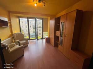 Apartament mobilat 3 camere Aleea Plopilor zona Decebal — miniatura 2