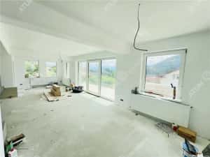 Casa individuala in Cisnadioara cu 4 camere 2 bai terasa teren 1170 mp — miniatura 1