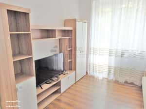 Apartament renovat cu 2 camere ultracentral in Oradea — miniatura 3